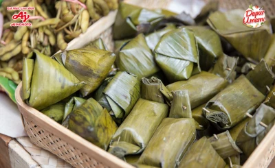 Kudapan Sore: Arem-Arem Isi Ayam Rica-Rica